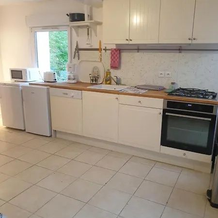 A Flanc De Colline Nyaraló Cormeilles