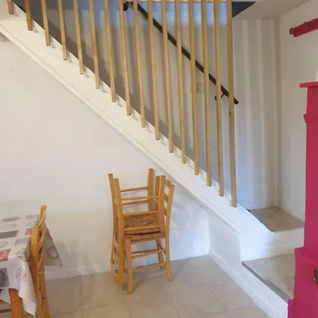 Nyaraló A Flanc De Colline Cormeilles