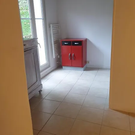 A Flanc De Colline Nyaraló Cormeilles