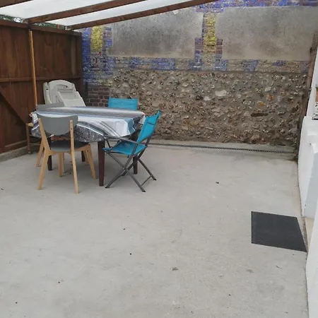 A Flanc De Colline * Cormeilles (Eure)